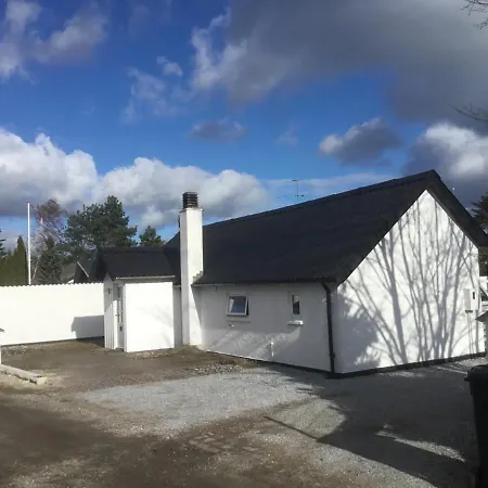 - Marielyst Centrum Feriehus Bøtø By