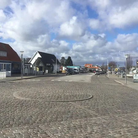 - Marielyst Centrum Bøtø By