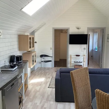 - Marielyst Centrum * Boto By