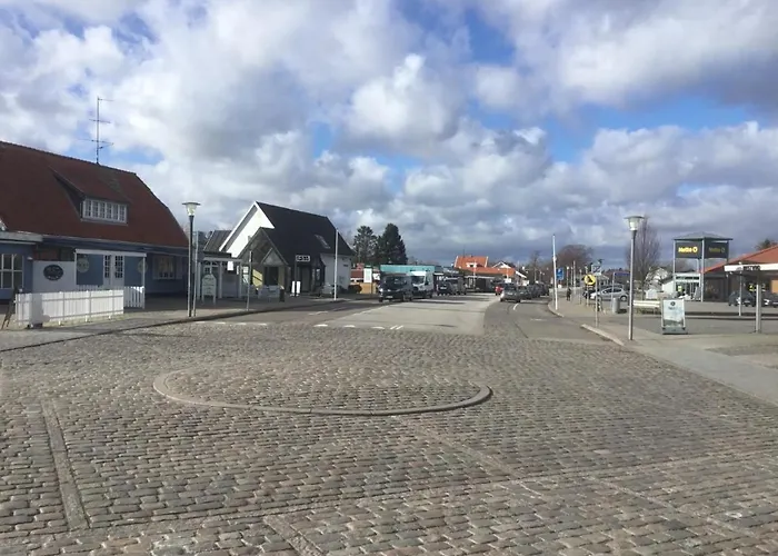 - Marielyst Centrum Bøtø By